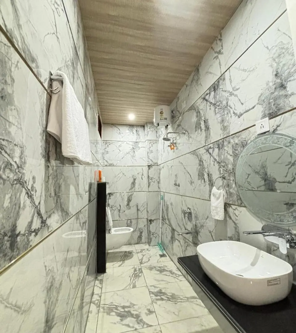 The Haven Retreat- Luxury Villa Váránaszi Apartman